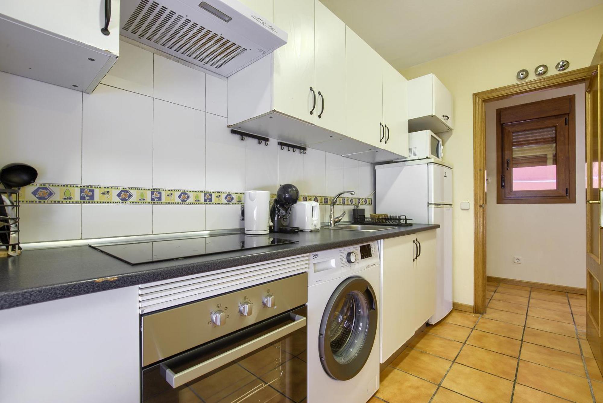 Casona 44 - Apartamento Para 2 Con Wifi, Ac Y Patio Exterior Alcala de Henares Ngoại thất bức ảnh